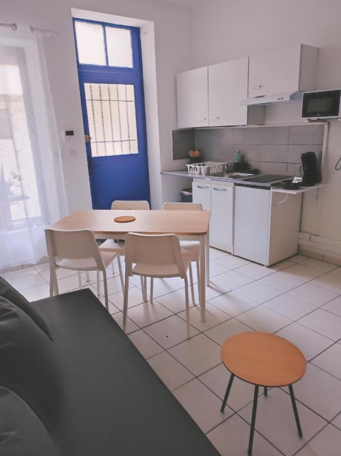 Appartement Cosy En Centre Centre-Ville . . . Nîmes Exteriér fotografie